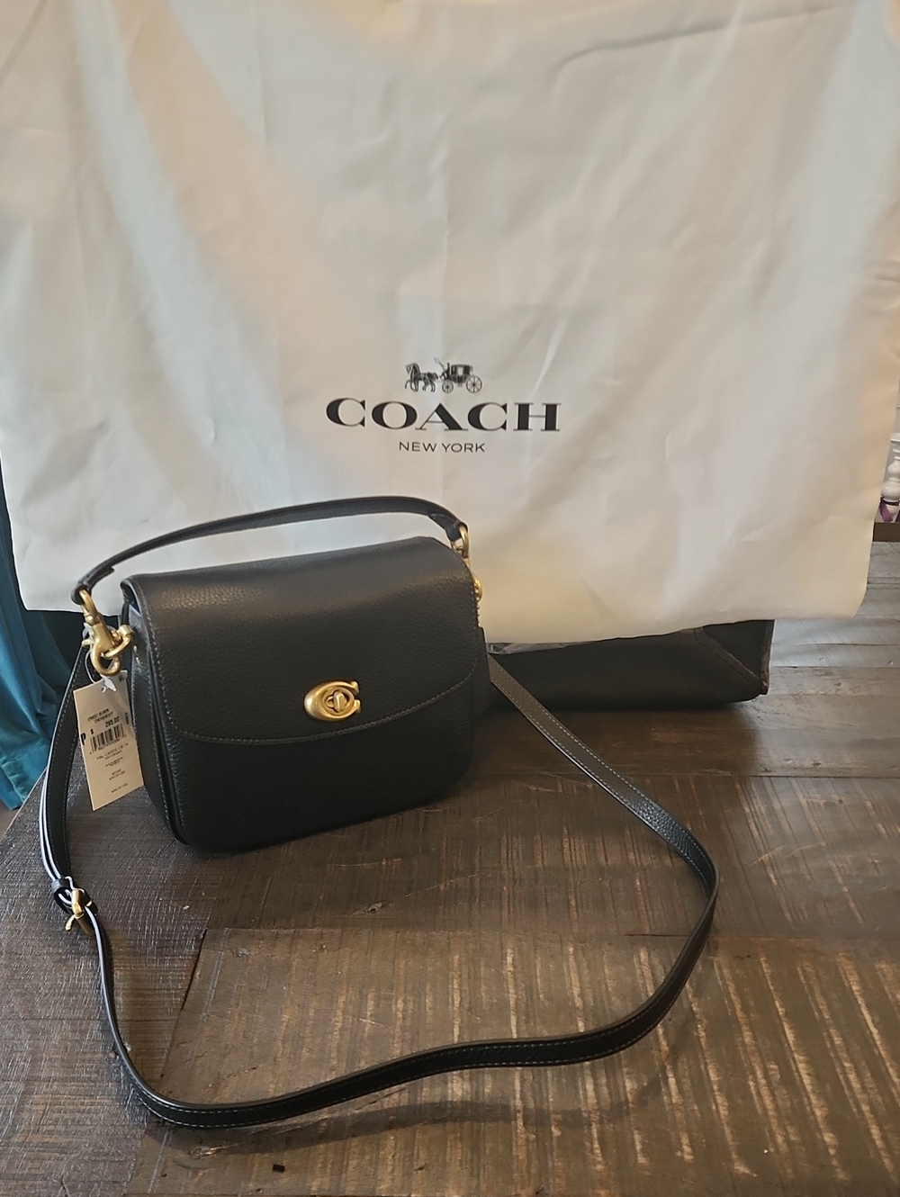 NWT Coach Black Pebble Leather Cassie Crossbody 19 with Gold Turnlock
